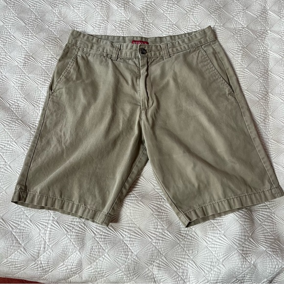 Merona size 32 khaki shorts - Picture 2 of 4